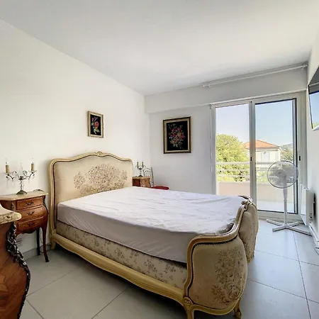 - 3 Pieces A 15mn Palais Apartment Cannes