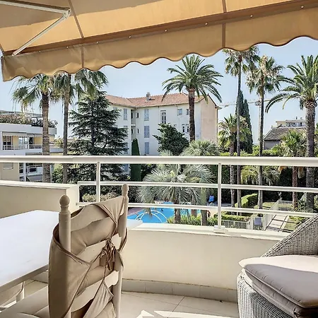 - 3 Pieces A 15mn Palais Cannes